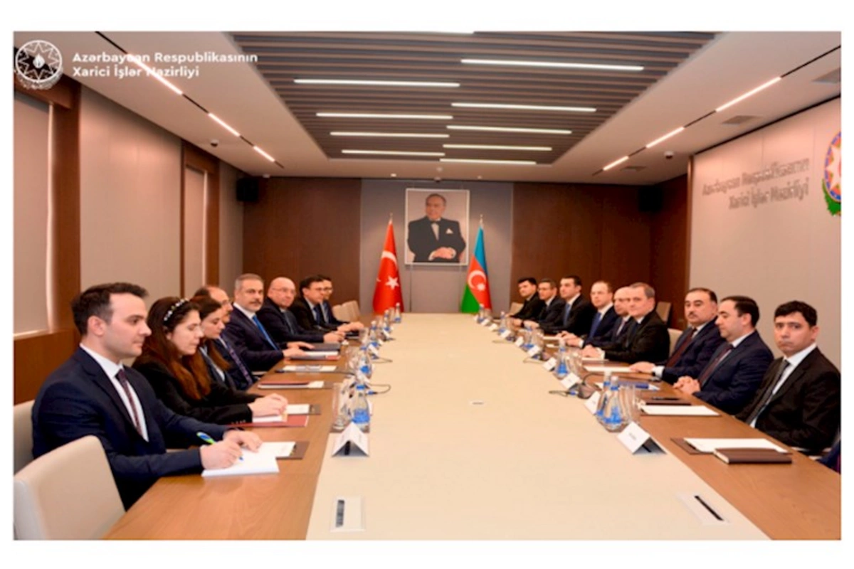 XİN başçılarının geniş tərkibdə görüşü olub — FOTOLAR