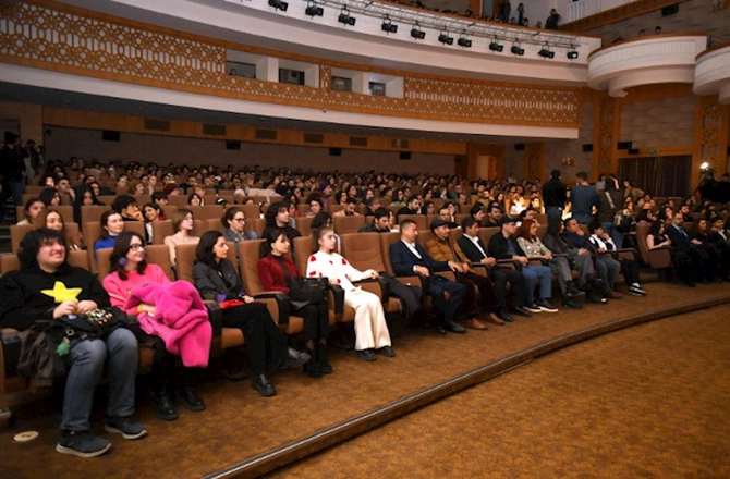 Nizami Kino Mərkəzində dövlət dəstəyi ilə lentə alınmış filmlərin təqdimatı olub — FOTOLAR