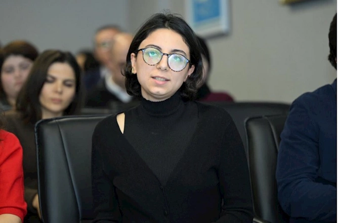 Mədəniyyət naziri işə qəbul olunmuş bir qrup müəllimlə görüşüb — FOTOLAR Mədəniyyət naziri işə qəbul olunmuş bir qrup müəllimlə görüşüb — FOTOLAR
