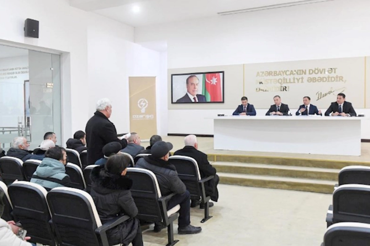 “Azərişıq” Qubada sahibkarlarla görüş keçirib — FOTOLAR