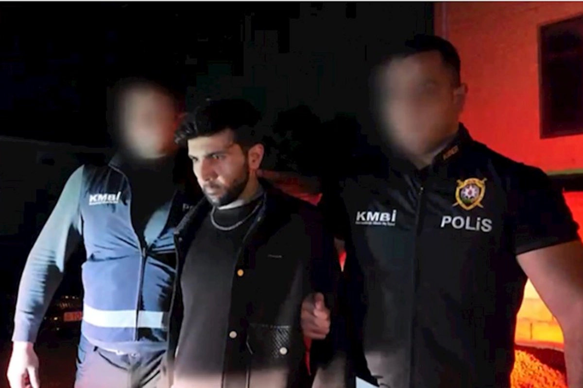 Hökümə Əliyevanın atasının pulunu oğurlayan şəxsin saxlanılma anı — VİDEO