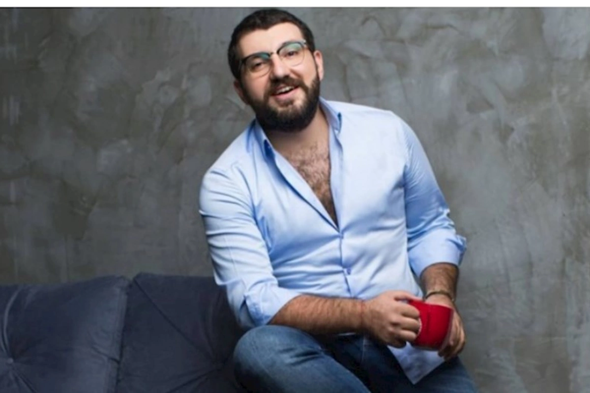 Elnur onlarla fotosessiya etdirdi — FOTOLAR
