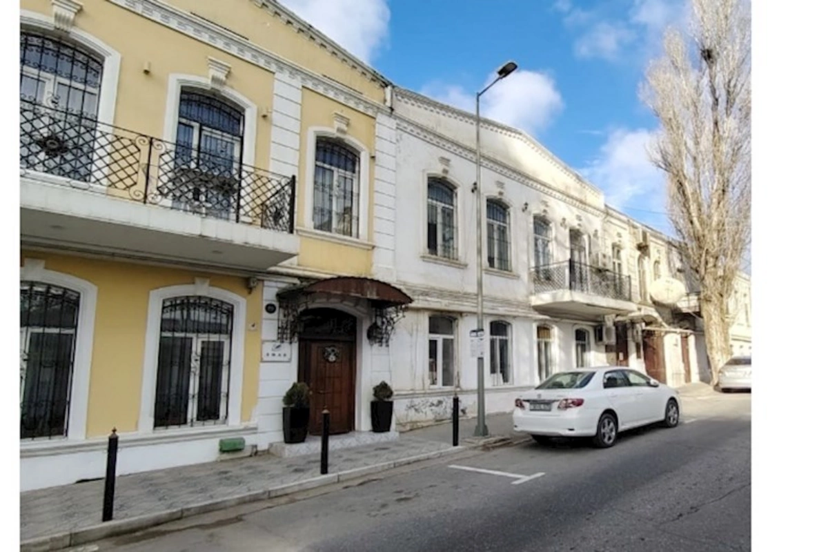 Bakıda memarlıq abidəsinə qanunsuz müdaxilənin qarşısı alındı — FOTOLAR