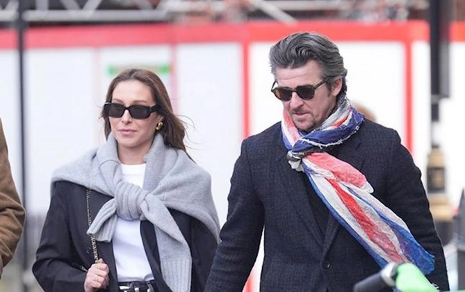 Məşhur veteran futbolçu arvadını döyüb — FOTO