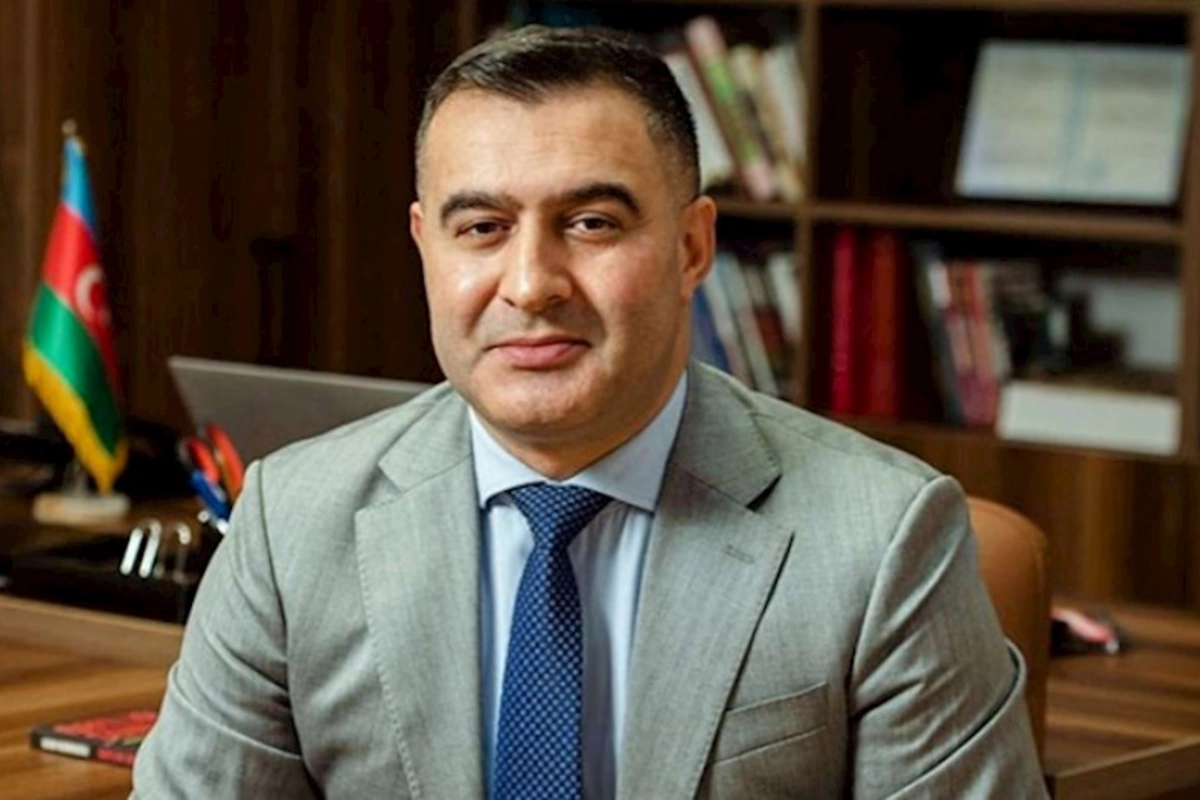 Adəm Məmmədovun vəkillik fəaliyyəti dayandırıldı