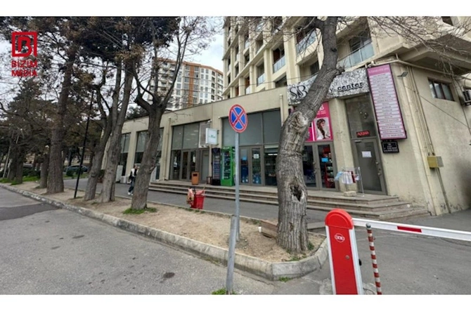 AYNA-dan qanunsuz ADDIM — “Bakıxanov Rezidens”in sakinlərinə avtomobil saxlamaq üçün yer qalmayıb (FOTOLAR)