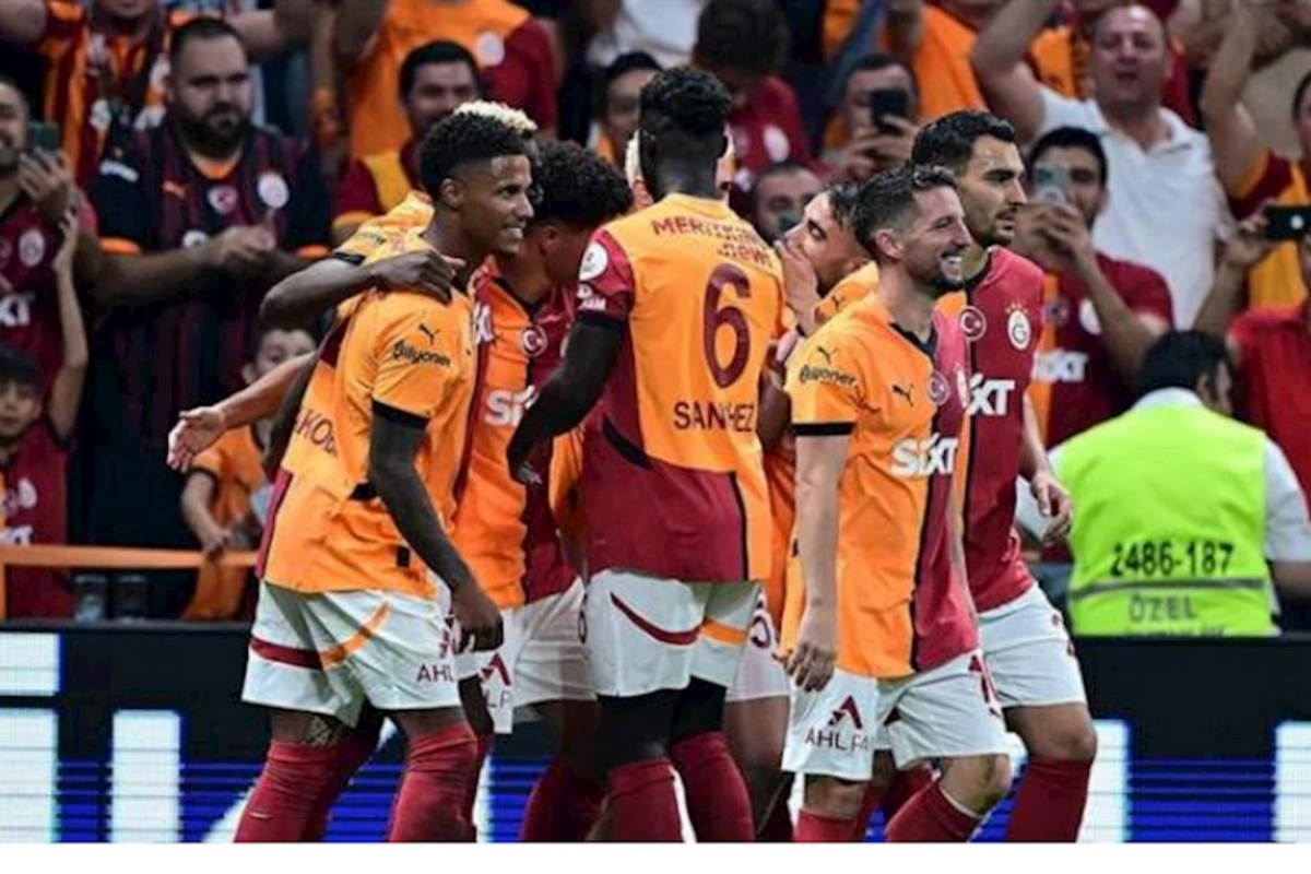 Qalatasaray Avropa nəhənginin iki ulduzunu birdən alır