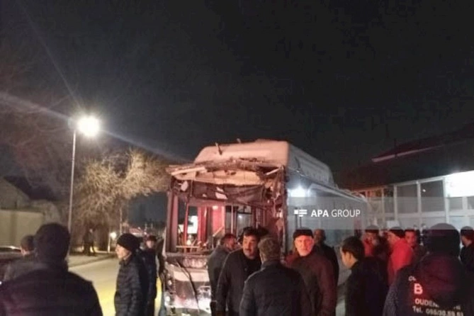 Baku Busın sürücüsü sükan arxasında infarkt keçirdi — VİDEO/FOTO