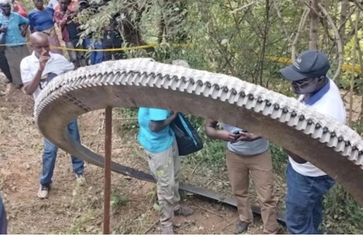 Keniyada kəndə kosmik halqa düşdü
