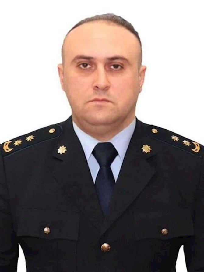 Şahin Bağırov şöbə rəisini işdən çıxardı — Xidmətə müavin təyin etdi (FOTO) Şahin Bağırov şöbə rəisini işdən çıxardı — Xidmətə müavin təyin etdi (FOTO)