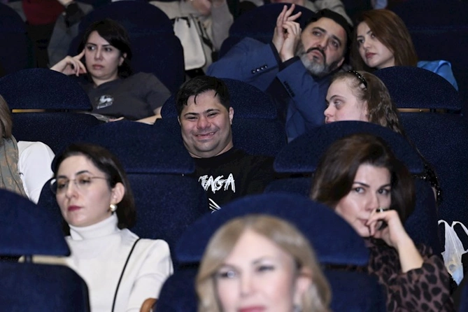 Azərbaycan film-nağılında “günəşli uşaqlar” çəkildi — FOTOLAR