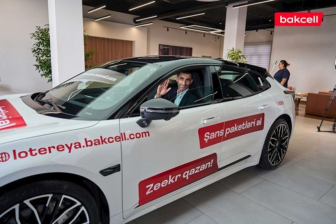“Bakcell” lotereyasında ilk “Zeekr 001” qalibə təhvil verildi — FOTOLAR “Bakcell” lotereyasında ilk “Zeekr 001” qalibə təhvil verildi — FOTOLAR