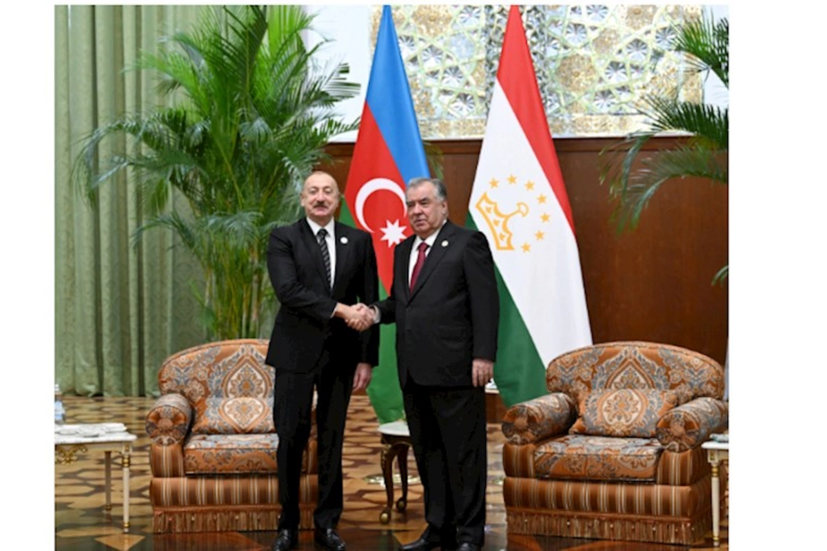 Azərbaycan və Tacikistan prezidentlərinin təkbətək görüşü keçirildi — FOTOLAR (YENİLƏNİB)