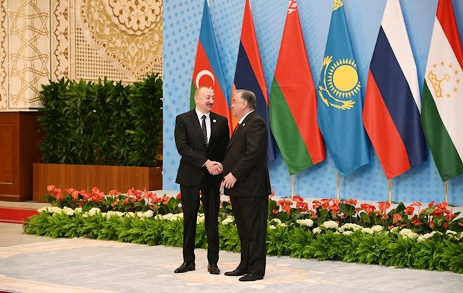 Prezident MDB Dövlət Başçıları Şurasının geniş tərkibdə iclasında iştirak etdi — FOTOLAR (YENİLƏNİB) Prezident MDB Dövlət Başçıları Şurasının geniş tərkibdə iclasında iştirak etdi — FOTOLAR (YENİLƏNİB)