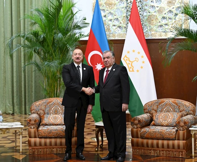 Azərbaycan və Tacikistan prezidentlərinin təkbətək görüşü keçirildi — FOTOLAR (YENİLƏNİB)