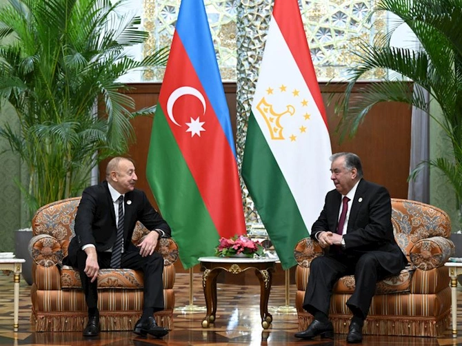 Azərbaycan və Tacikistan prezidentlərinin təkbətək görüşü keçirildi — FOTOLAR (YENİLƏNİB)