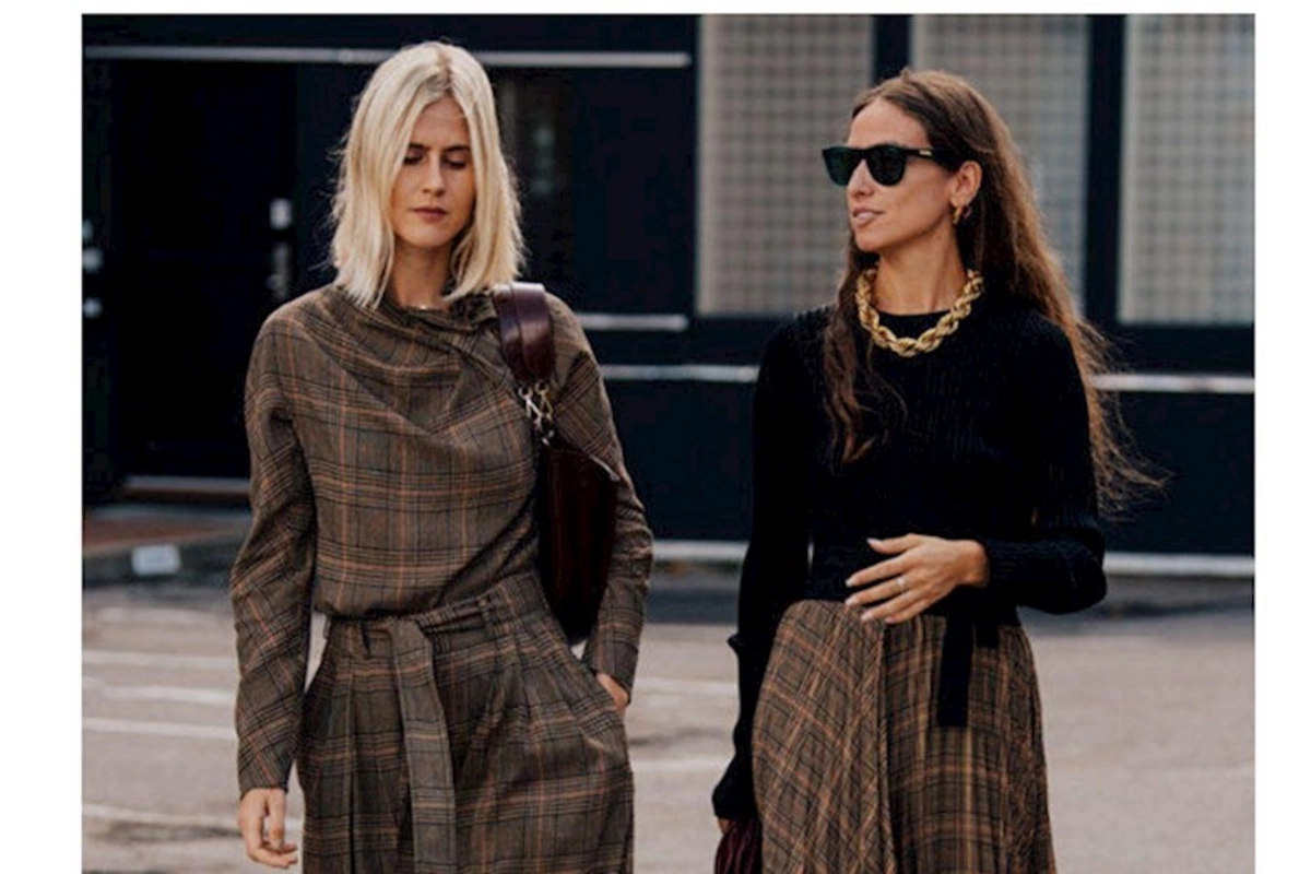 Azərbaycanlı modelyer payız dəbinin rənglərini AÇIQLADI