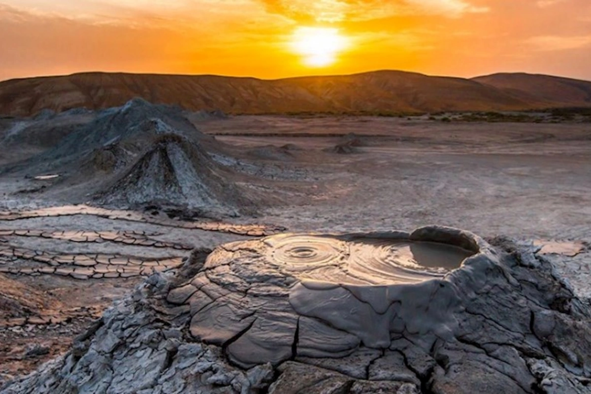 Seysmoloji Mərkəzdən Bakıda vulkan püskürməsi ilə bağlı AÇIQLAMA