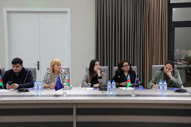 İşığa doğru filminin təqdimatı oldu — FOTOLAR İşığa doğru filminin təqdimatı oldu — FOTOLAR