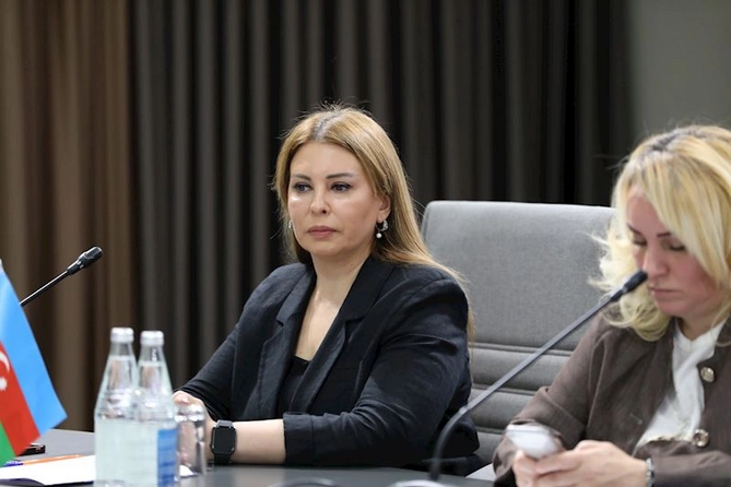İşığa doğru filminin təqdimatı oldu — FOTOLAR İşığa doğru filminin təqdimatı oldu — FOTOLAR