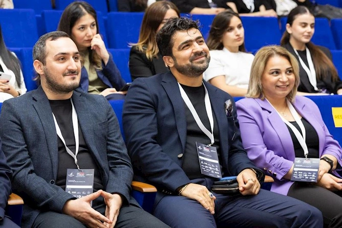 Yelo Bank-ın dəstəyi ilə PR Forum 2025 uğurla keçirildi — FOTOLAR Yelo Bank-ın dəstəyi ilə PR Forum 2025 uğurla keçirildi — FOTOLAR