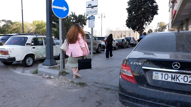 DİN səkilərdə avtomobillərini park edən sürücülərə müraciət ünvanlayıb — VİDEO/FOTOLAR