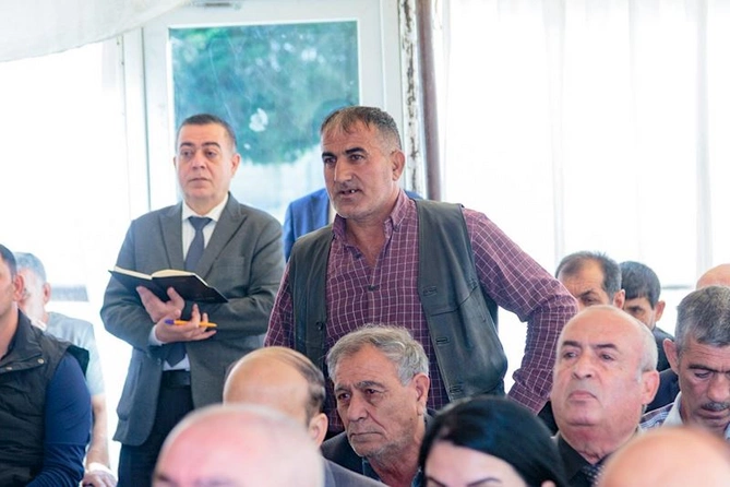 İcra başçısı səyyar qəbul keçirdi — FOTOLAR