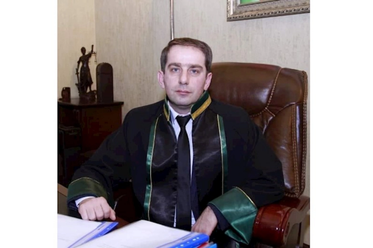 “Deputatın partiyadan çıxarılması hüquqi baxımdan mümkündür, lakin şəffaflıq və əsaslandırma vacibdir”
