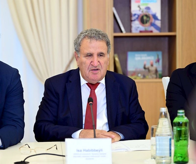 Azərbaycan Milli Kitabxanasında “Türkmənistan ədəbiyyatı guşəsi”nin açılışı olub — FOTOLAR Azərbaycan Milli Kitabxanasında “Türkmənistan ədəbiyyatı guşəsi”nin açılışı olub — FOTOLAR