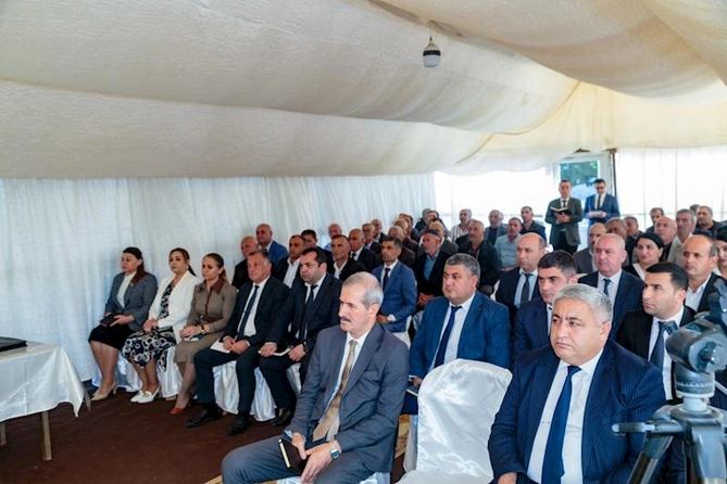 İcra başçısı səyyar qəbul keçirdi — FOTOLAR