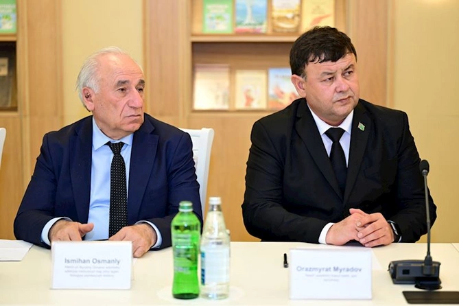 Azərbaycan Milli Kitabxanasında “Türkmənistan ədəbiyyatı guşəsi”nin açılışı olub — FOTOLAR Azərbaycan Milli Kitabxanasında “Türkmənistan ədəbiyyatı guşəsi”nin açılışı olub — FOTOLAR