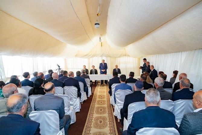 İcra başçısı səyyar qəbul keçirdi — FOTOLAR