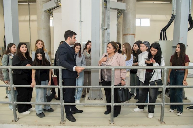 Tələbələr Pirşağı Tullantı Sutəmizləyici Qurğular Kompleksində — FOTOLAR Tələbələr Pirşağı Tullantı Sutəmizləyici Qurğular Kompleksində — FOTOLAR