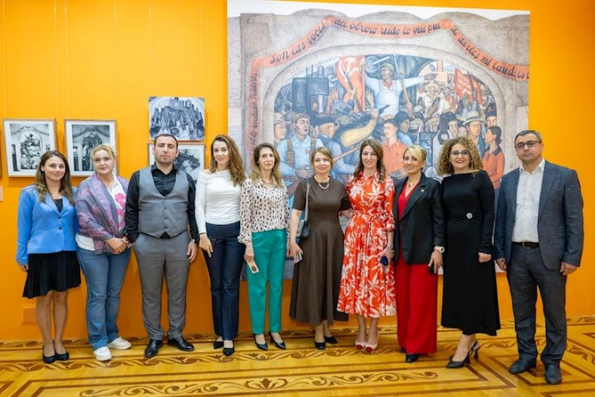 Bakıda Daha yaxşı gələcəyin vədi adlı sərgi açıldı — FOTOLAR Bakıda Daha yaxşı gələcəyin vədi adlı sərgi açıldı — FOTOLAR