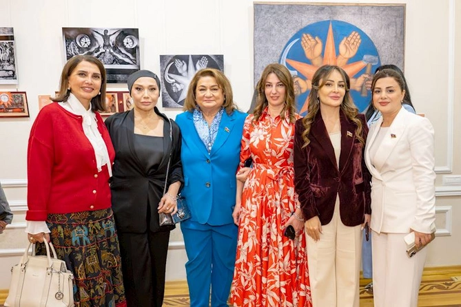 Bakıda Daha yaxşı gələcəyin vədi adlı sərgi açıldı — FOTOLAR Bakıda Daha yaxşı gələcəyin vədi adlı sərgi açıldı — FOTOLAR