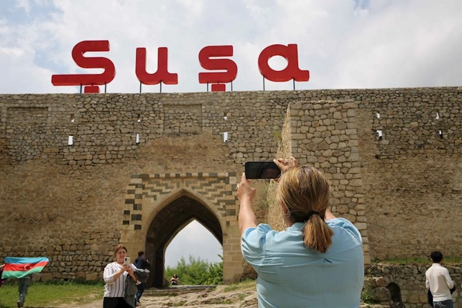 Şuşa şəhərinə infotur təşkil edilib — VİDEO/FOTOLAR Şuşa şəhərinə infotur təşkil edilib — VİDEO/FOTOLAR