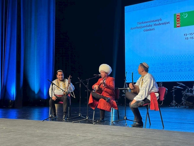 Türkmənistan Mədəniyyəti Günləri Gəncədə konsert proqramı ilə başa çatıb — FOTOLAR