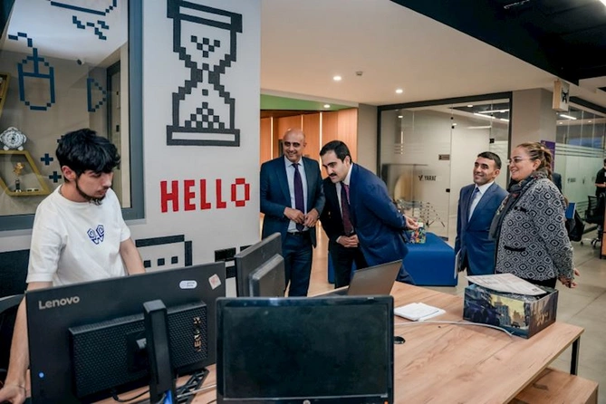 Mədəniyyət və təhsil sahələrinin inteqrasiyasına dair müzakirə aparılıb — FOTOLAR Mədəniyyət və təhsil sahələrinin inteqrasiyasına dair müzakirə aparılıb — FOTOLAR