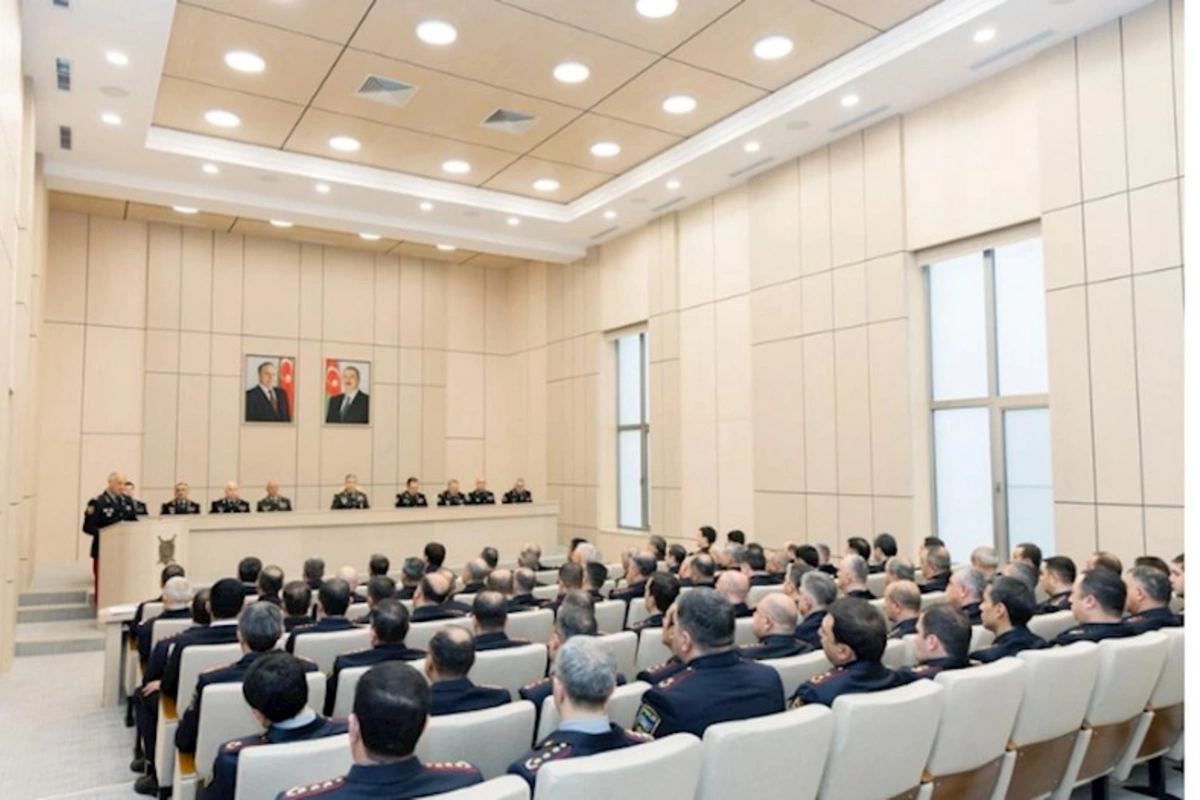 Vilayət Eyvazov vətəndaşların müraciətlərinə həssaslıqla yanaşılmasını tələb edib