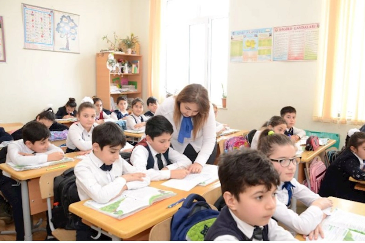 Ekspert repetitorları topa tutdu —Bəlkə heç məktəb bizə lazım deyil?!