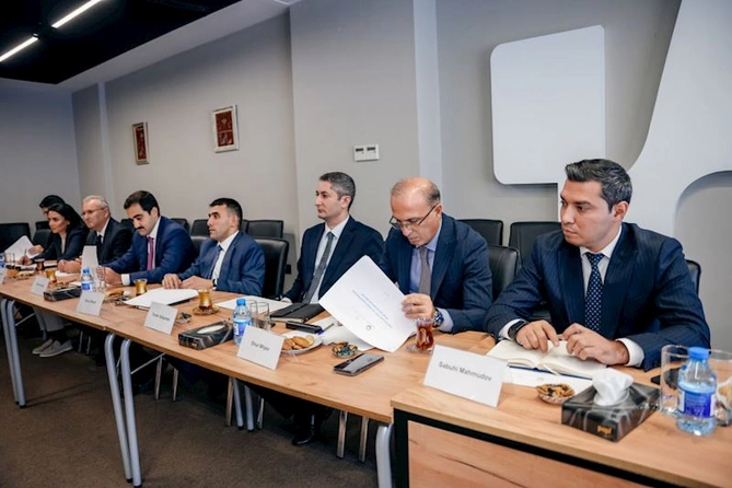 Mədəniyyət və təhsil sahələrinin inteqrasiyasına dair müzakirə aparılıb — FOTOLAR Mədəniyyət və təhsil sahələrinin inteqrasiyasına dair müzakirə aparılıb — FOTOLAR