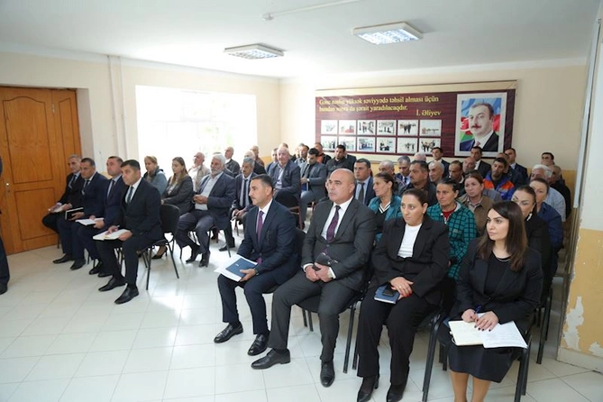 Hacıqabul rayonunun Meyniman kəndində növbəti səyyar qəbul keçirildi — FOTOLAR