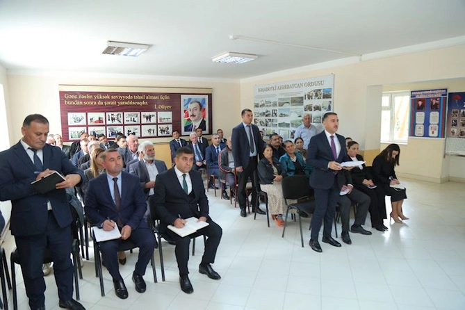 Hacıqabul rayonunun Meyniman kəndində növbəti səyyar qəbul keçirildi — FOTOLAR