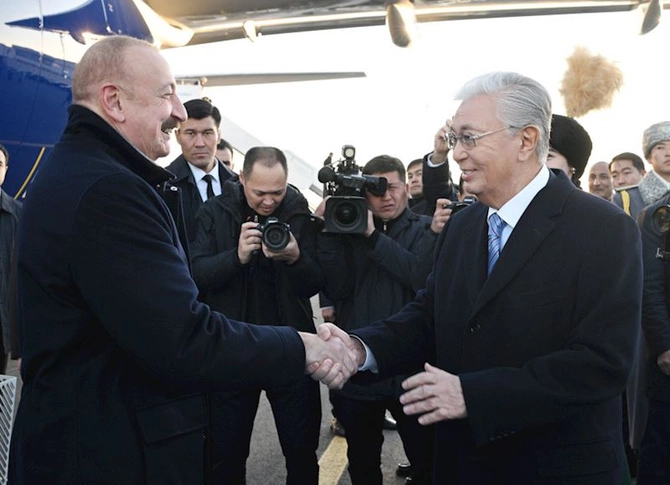 İlham Əliyevin Qazaxıstana səfəri başladı — FOTOLAR İlham Əliyevin Qazaxıstana səfəri başladı — FOTOLAR