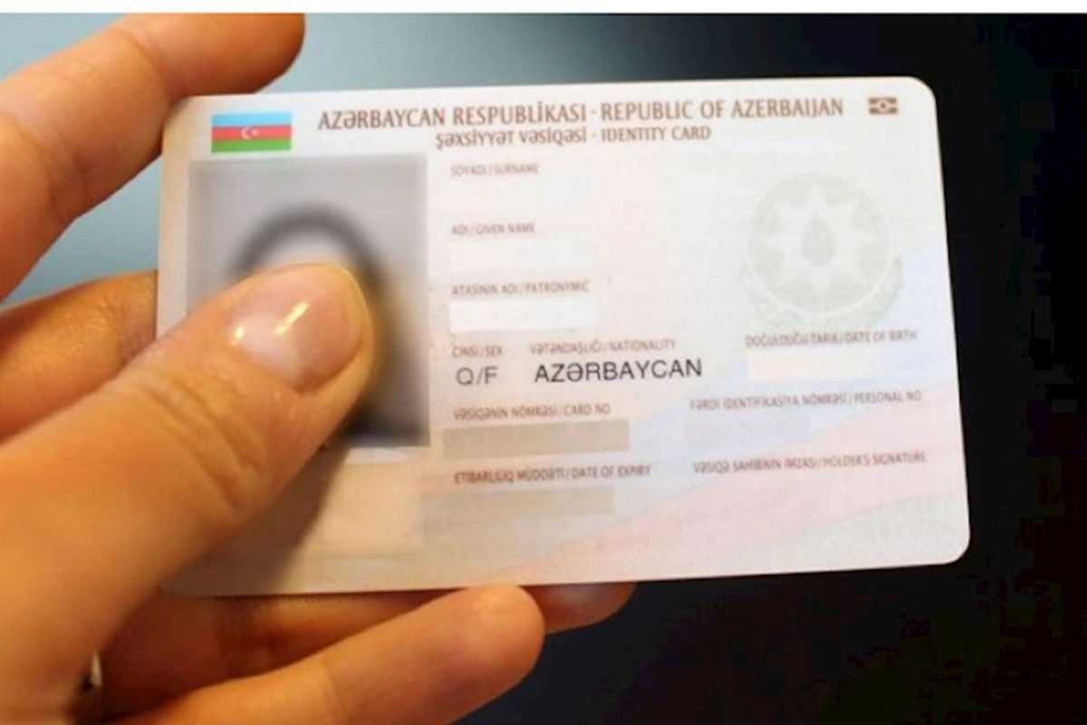 Azərbaycanda yeni şəxsiyyət vəsiqələrinin verilməsinə BAŞLANILDI
