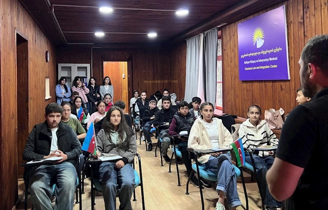 Azərbaycanın Müstəqilliyin Bərpası Günü Bolnisidə qeyd olunub — FOTOLAR Azərbaycanın Müstəqilliyin Bərpası Günü Bolnisidə qeyd olunub — FOTOLAR