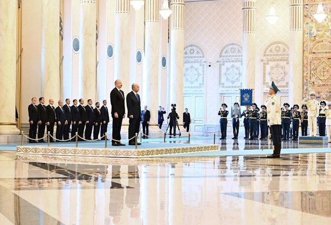 Azərbaycan Prezidentinin Astanada rəsmi qarşılanma mərasimi keçirilib — FOTOLAR (YENİLƏNİB) Azərbaycan Prezidentinin Astanada rəsmi qarşılanma mərasimi keçirilib — FOTOLAR (YENİLƏNİB)