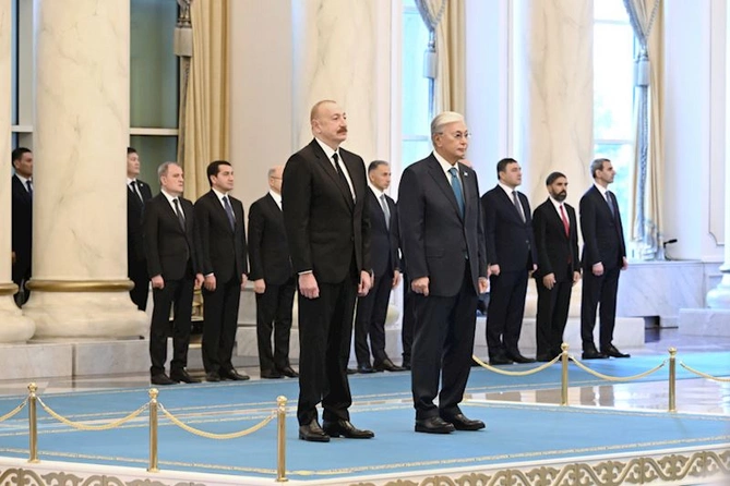 Azərbaycan Prezidentinin Astanada rəsmi qarşılanma mərasimi keçirilib — FOTOLAR (YENİLƏNİB) Azərbaycan Prezidentinin Astanada rəsmi qarşılanma mərasimi keçirilib — FOTOLAR (YENİLƏNİB)