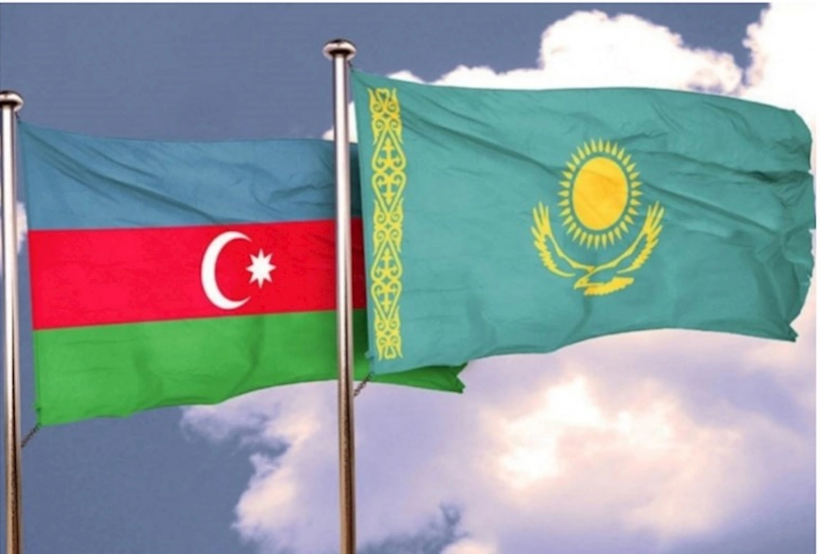 Azərbaycan və Qazaxıstan beynəlxalq arenada biri birini dəstəkləyir, bir çox məsələlərdə ortaq mövqeyi bölüşür