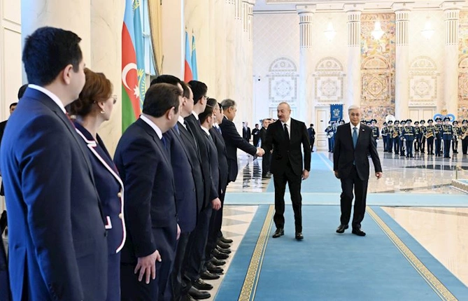 Azərbaycan Prezidentinin Astanada rəsmi qarşılanma mərasimi keçirilib — FOTOLAR (YENİLƏNİB) Azərbaycan Prezidentinin Astanada rəsmi qarşılanma mərasimi keçirilib — FOTOLAR (YENİLƏNİB)